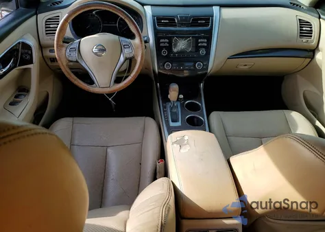 2015 Nissan Altima 2.5 из США, поврежденный, VIN 1N4AL3AP9FN347983